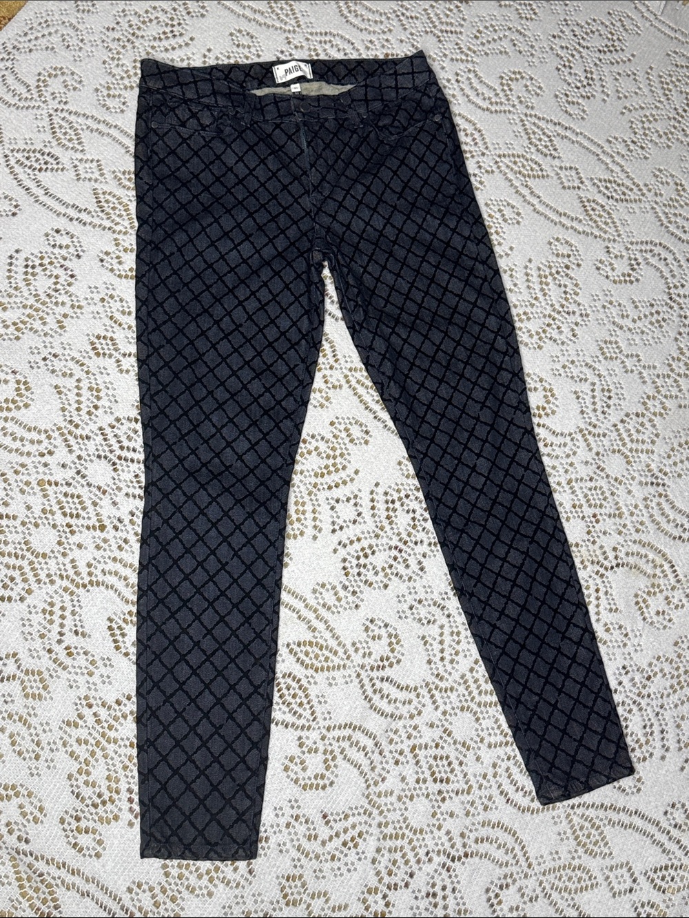 PAIGE Black Diamond-Quilted Skinny Pants
